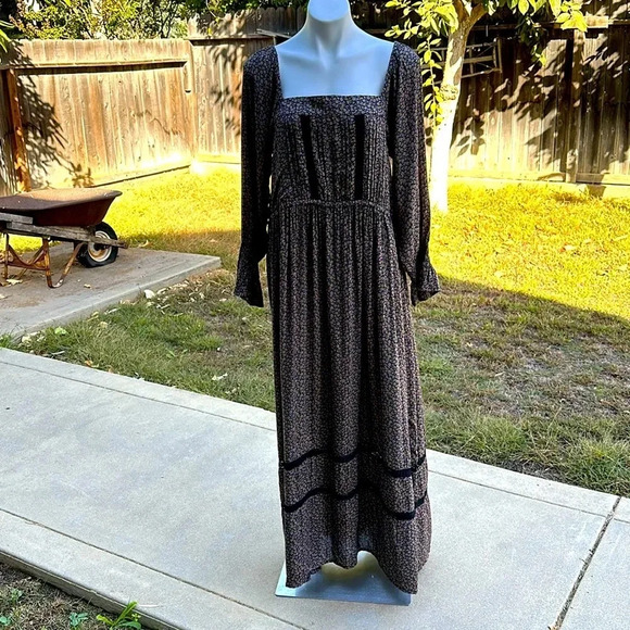 NATURAL LIFE DITZY FLORAL SQUARE NECK COTTAGECORE BOHO MAXI DRESS SIZE MEDIUM - Picture 3 of 11